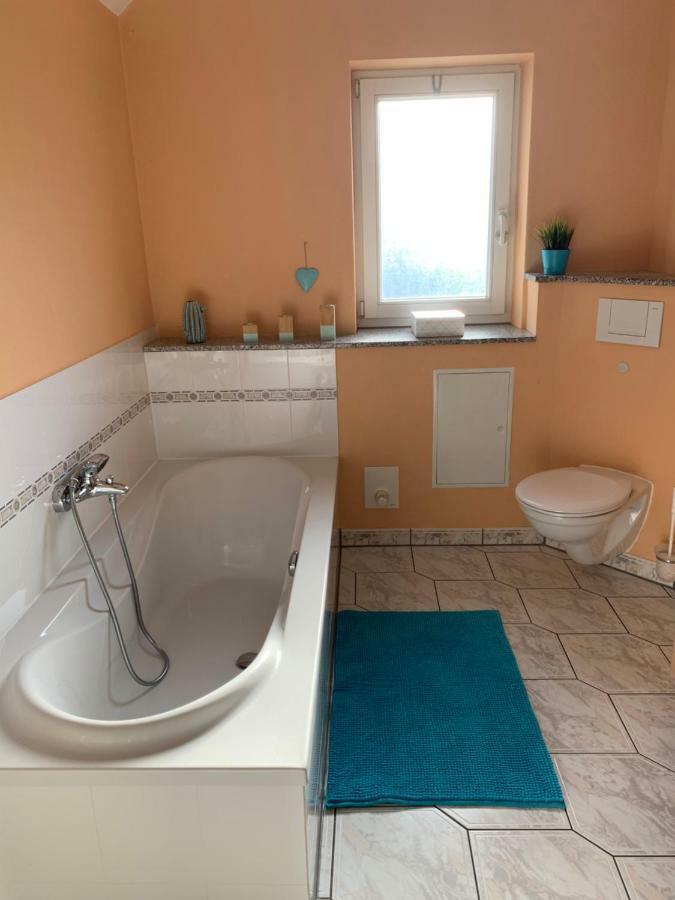 Ferienwohnung Bluetenstadt Leichlingen Exteriör bild