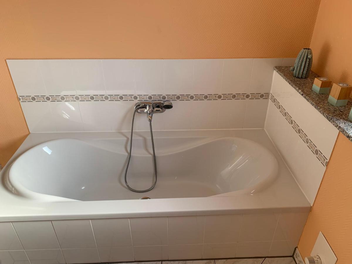 Ferienwohnung Bluetenstadt Leichlingen Exteriör bild